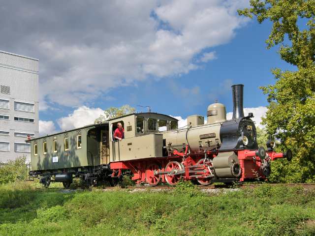 Damplok des Museums bei der Fahrt