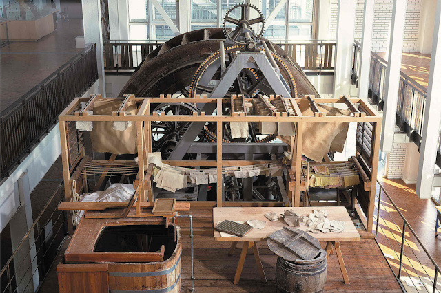 Foto der Papiermühle des Museums